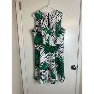 Dress Barn green/black/white tropical dress size 16